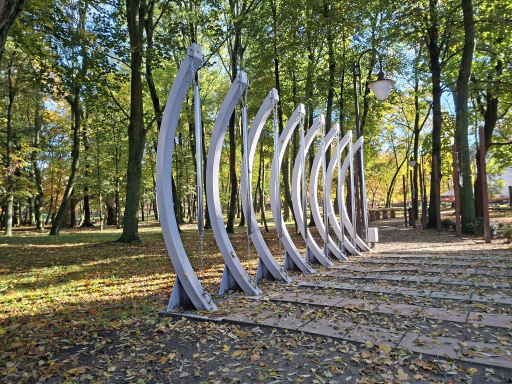 Ogród Zmysłów w Poddębicach jesienią – zdjęcie 8