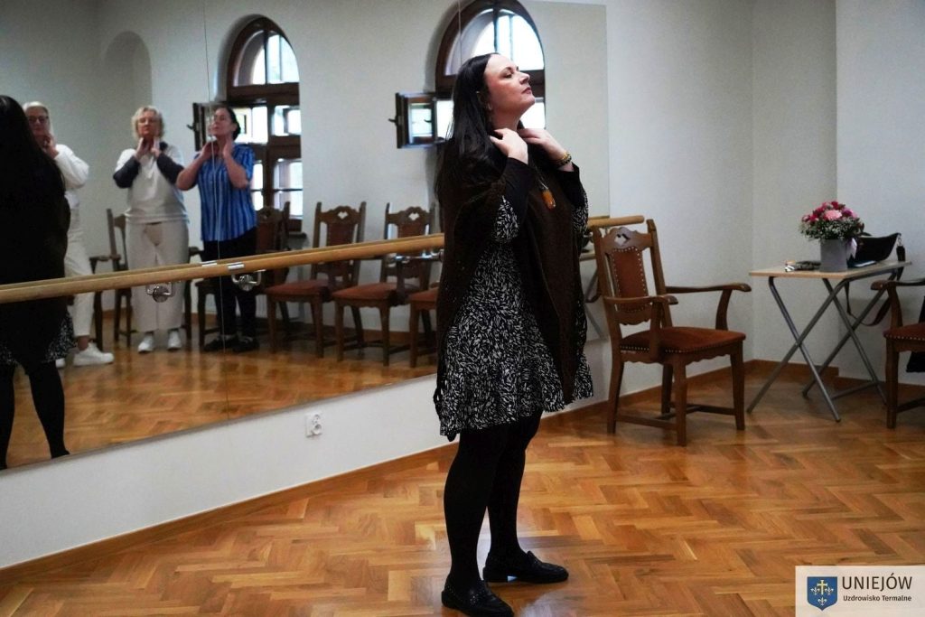Warsztaty teatralne dla seniorek z UTW w Uniejowie